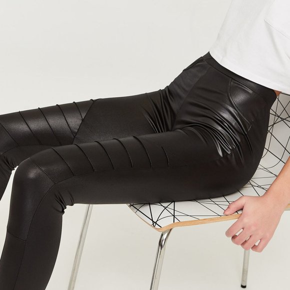 Black Shiny Moto Leggings in S and M - Picture 3 of 3